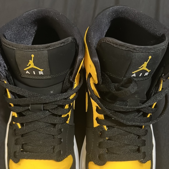 Jordan retro 1 “2017 New Love” size 10 - Picture 5 of 11